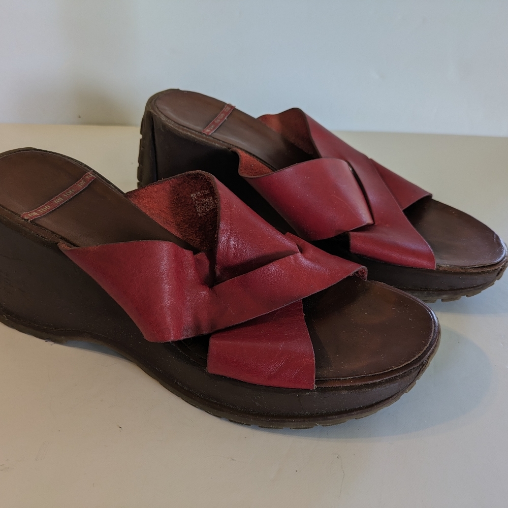 Retro "Me Too" Sandals